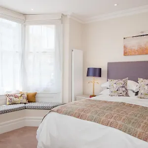 https://urban-house.brighton-hotels-england.com