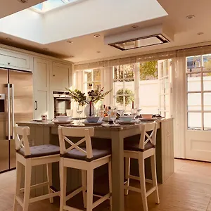 The Midsummer Common - Modern & Spacious 2bdr House With Garden Cambridge